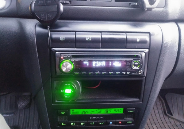 Skoda Octavia cena 11500 przebieg: 210000, rok produkcji 2008 z Legionowo małe 121